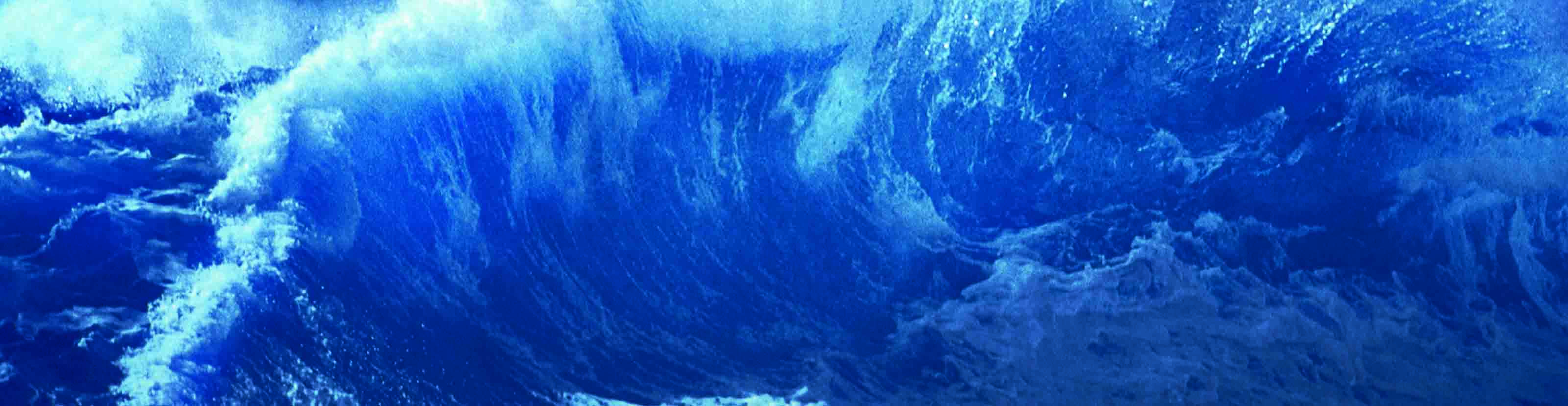 Blue ocean waves.